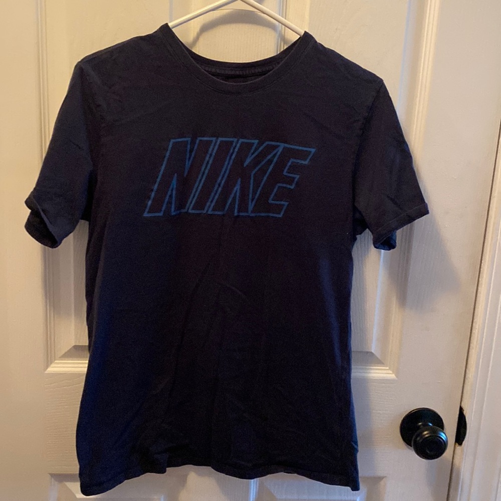 NIKE MEN’S T SHIRT